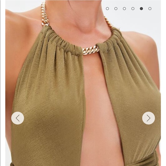 Halter maxi dress with chain details and slit - Picture 3 of 9